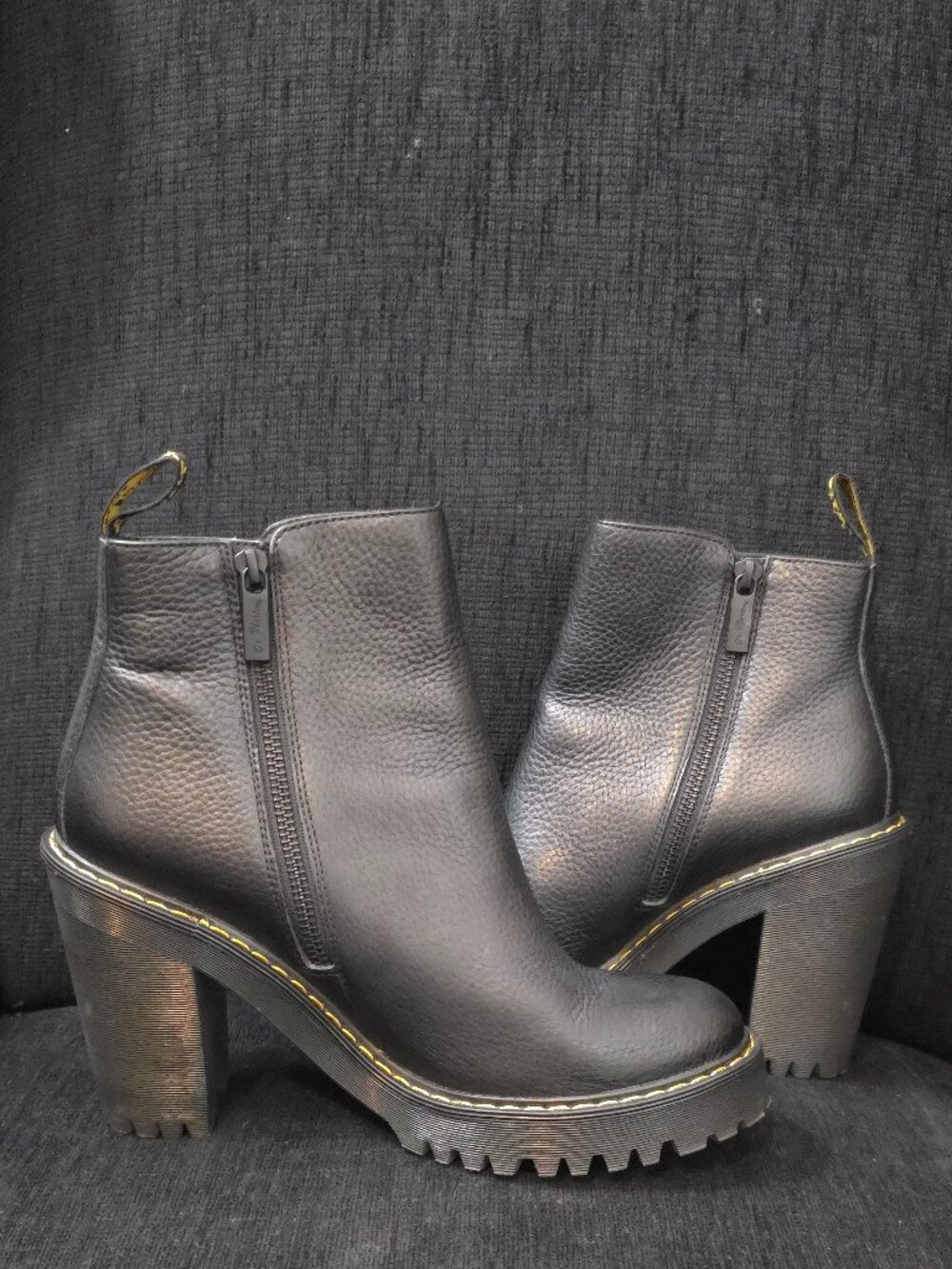 Dr. Martens Magdalena Black Leather High Heeled Ankle Zipp Boots -Womans' Size 9 - Picture 7 of 10